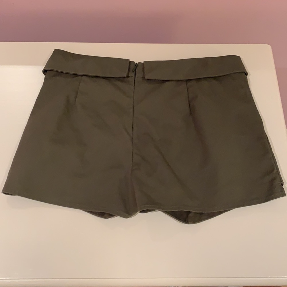 Envelope shorts - Picture 3 of 3